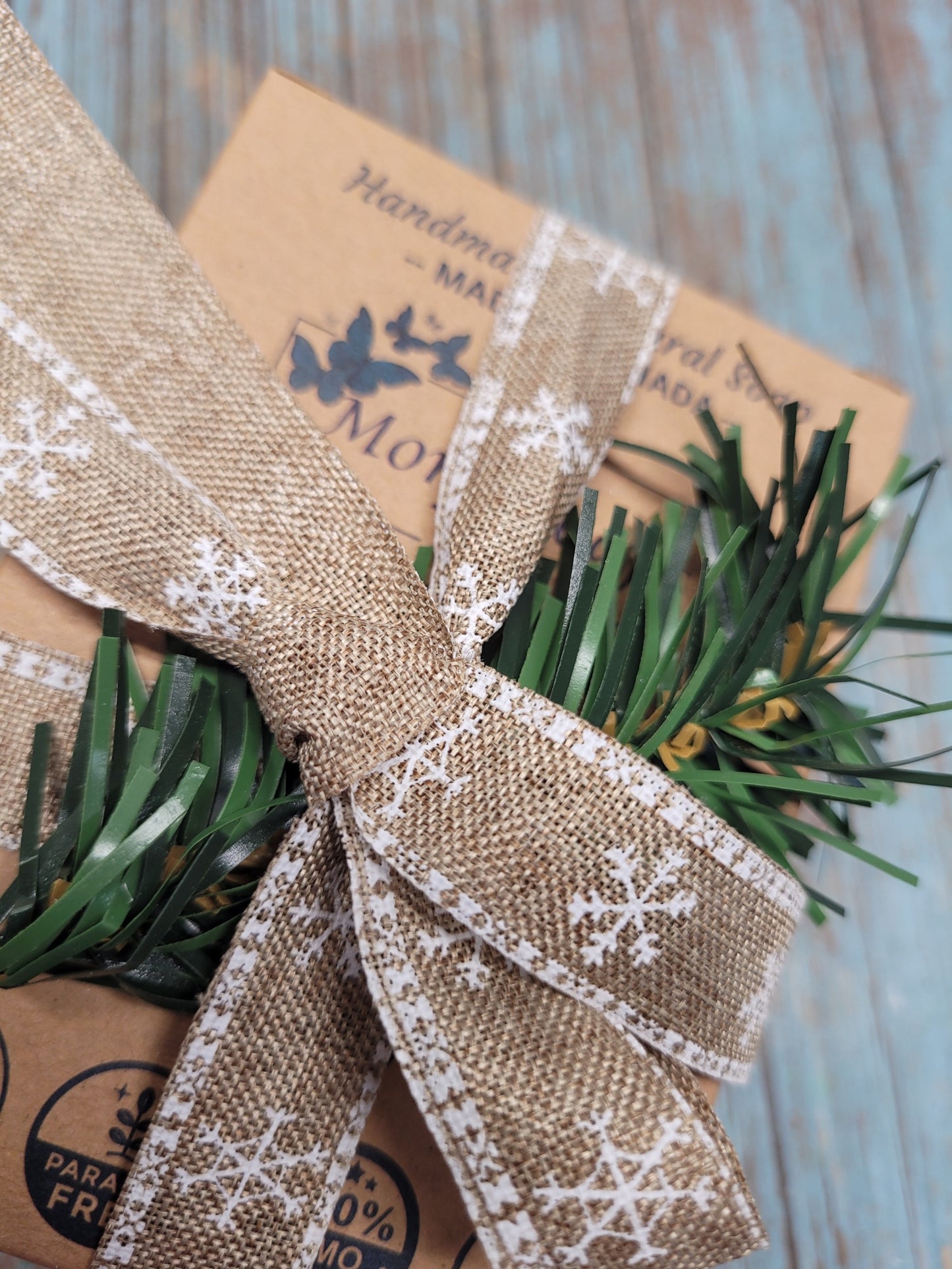 Christmas Gift Set, Comes with 3 items