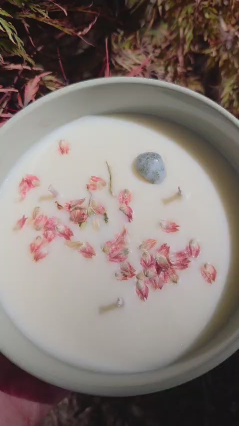 Cashmere Musk Organic Soy Wax Candle (3-Wick)